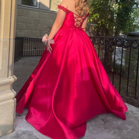 Dresses & Skirts - Red Ballgown Dress
